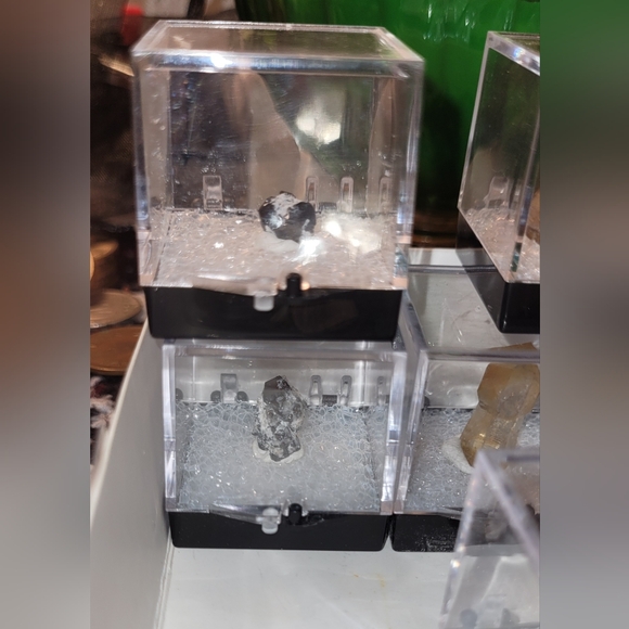 RARE All United States Found Crystals and Mineral Specimens Raw (Rare Ones Also) - Picture 12 of 14